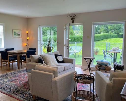 Newtownards Apartamento | Adorable one bedroom apartment with balcony