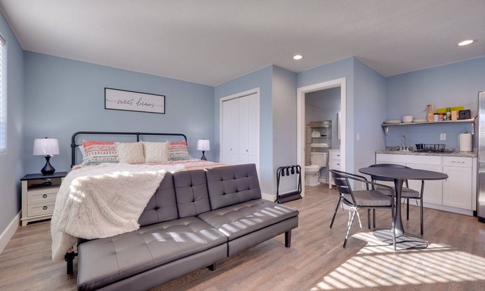 Mesquite Cabaña | Adorable Private 1-bedroom Cottage Mesquite, NV {no host fees}