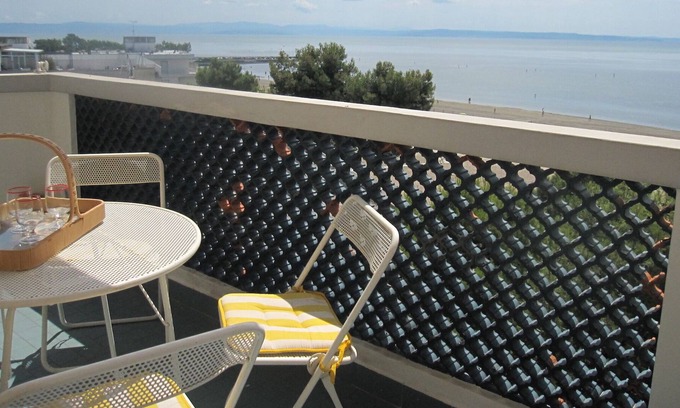 Grado Pineta Apartamento | Precioso apartamento con vistas al mar en Grado Pineta por Beahost Rental