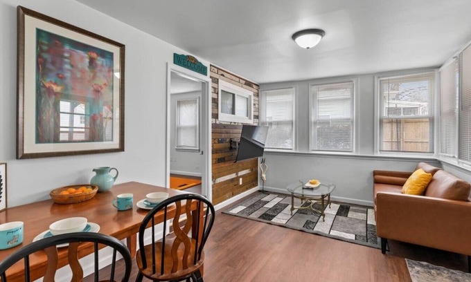 Imperial Casa | Adorable small house - quiet & safe - 2 BR 1 Bath