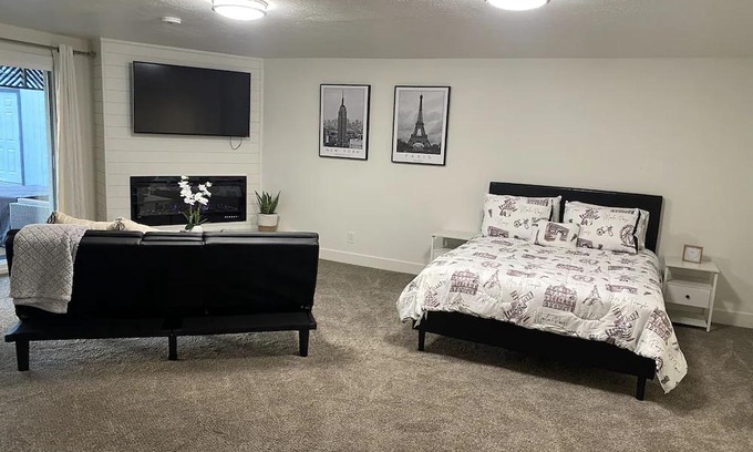 Taylorsville Apartamento | Adorable Studio by SLCC