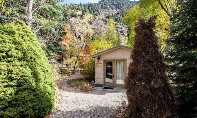 Snowbird Apartamento | Adorable Studio Cabin on Big Cottonwood River
