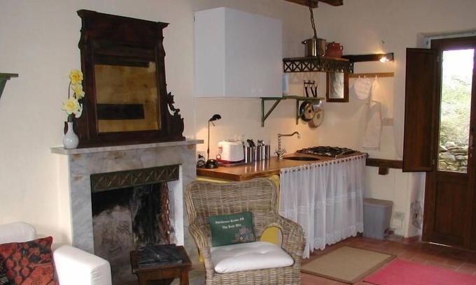 Sant'Andrea di Compito Apartamento | Adorable casa de campo toscana con hermoso jardín a las afueras de Lucca, capaci