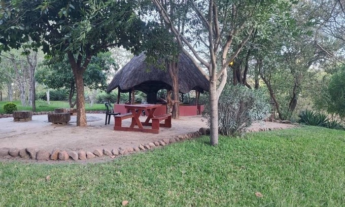 Livingstone Casa | Adrenaline Lodge and Tours