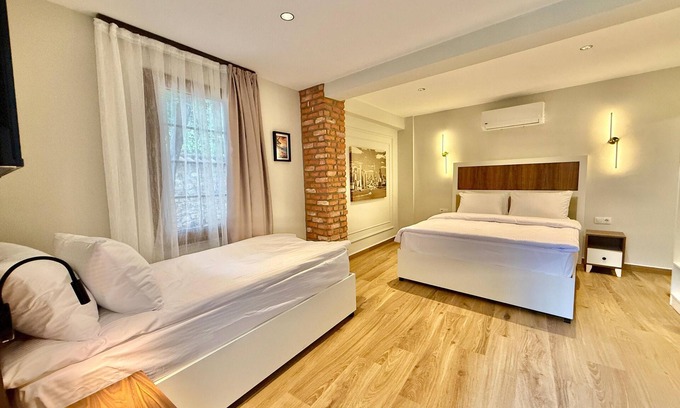Kaleici Hotel | Adria Inn