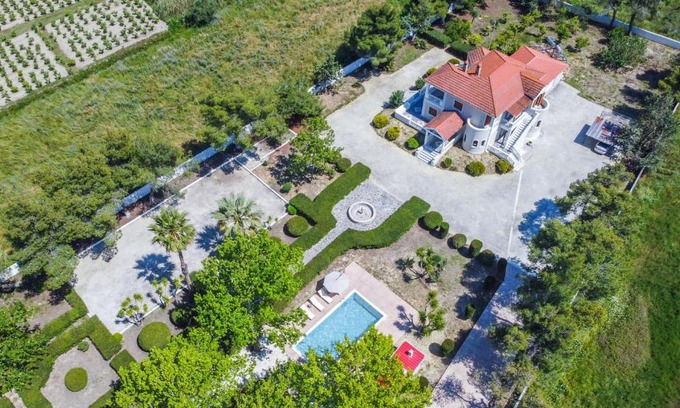 Ayios Kirikos Villa | Adriana di Levante by "elite"