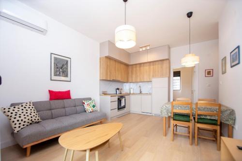 Becici Apartamento | Adriatic calm Terrace & Parking