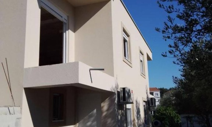 Mrcevac Apartamento | Adriatic Haven – Cozy Tivat Apartment with a Terrace - One Bedroom Apartment