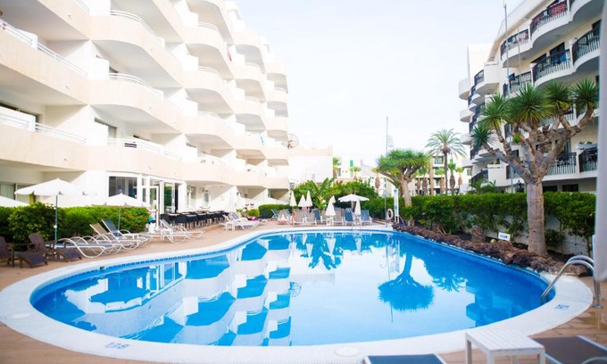 El Madronal Apartamento | Adults Only Sunny Quiet Apartment in Center of Las Americas