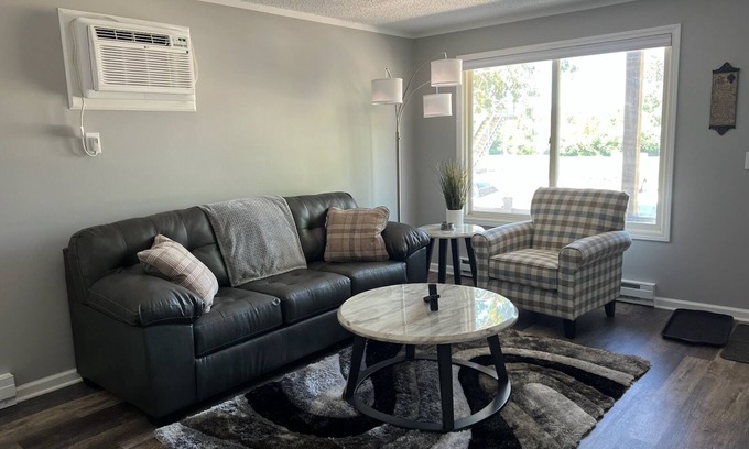 Holly Apartamento | Adventure Acres- Suite C6