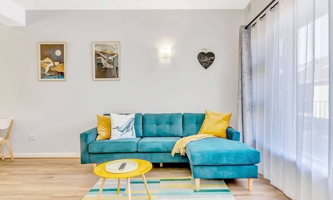 West Beach Apartamento | Adventure Awaits Footsteps from West Beach