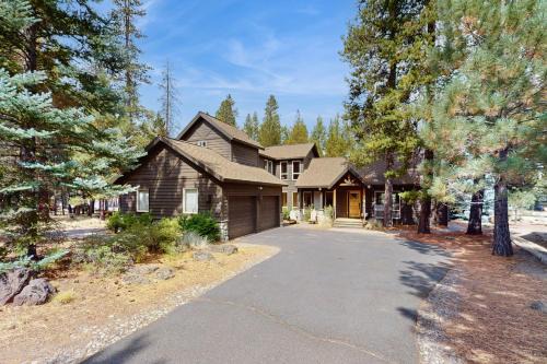 Deer Park Casa | Adventure Awaits Lodge