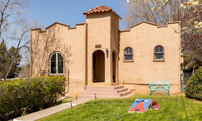 Altamont Casa | Adventure Basecamp- Updated Spanish Style home in Pacific Terrace neighborhood