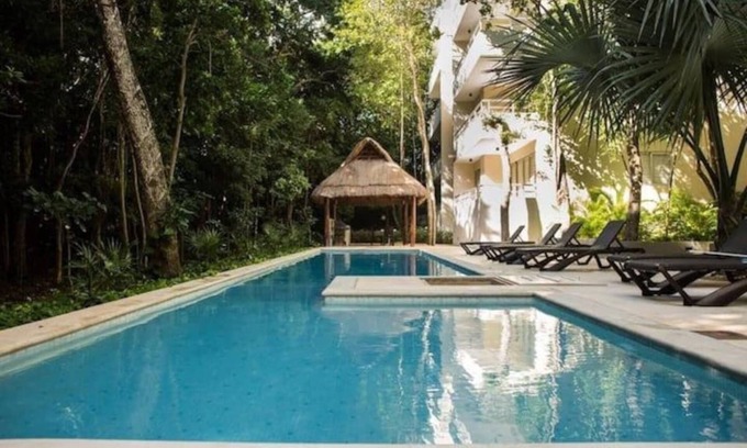Akumal Apartamento | Adventurer’s 2BR Escape | Pool+BBQ + Walk to Beach