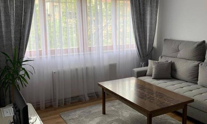 Novo Sarajevo Apartamento | Adžem's Modern Apartment Sarajevo - One Bedroom Apartment with Balcony