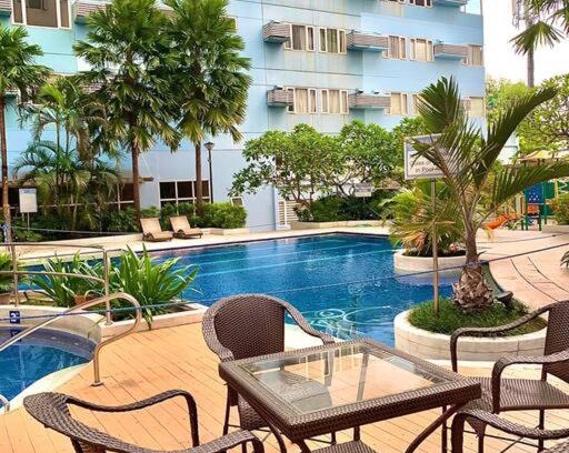 Pembo Apartamento | Aesthetic Condo near SM Aura