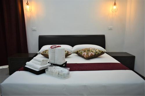 Cinecitta Casa | Affittacamere Dianir