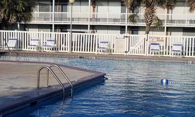 Atlantic Beach Condominio | Nuevo listado ~ ¡Asequible, elegante y acogedor, todo en uno!