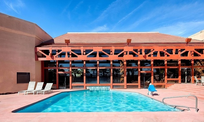 St. George Complejo | Affordable Getaway! Free Breakfast, Free Parking, Near Hansen Stadium