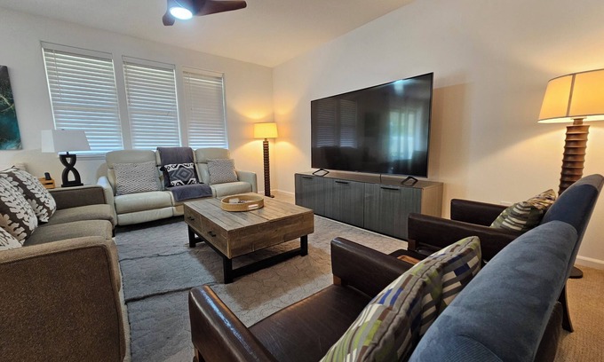 Makaha Valley Casa | Affordable Luxury-Tropical Ohana in Million Gated Comm-Pingpong/Foosbal/Rec Area