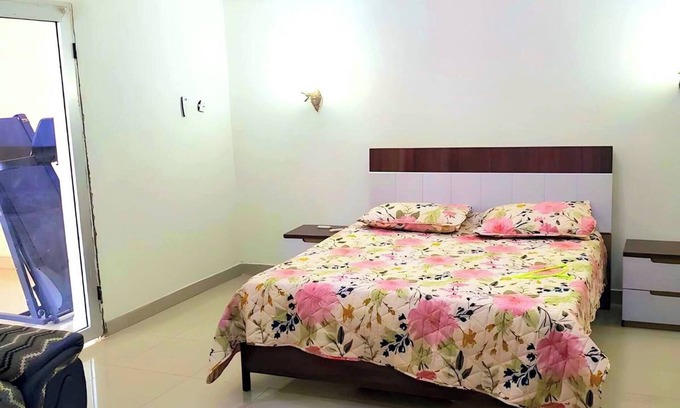 Limete Casa | Apartamento espacioso y asequible en Kinshasa, Limete Resit
