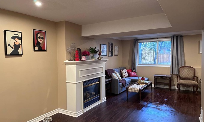 Courtice Casa | Affordable stay at a friendly neighborhood. Close by Durham college