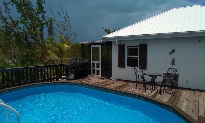 Leeward Settlement Cabaña | Affordable Vacation in Turks and Caicos