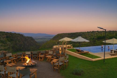 Mto wa Mbu Otro | Africa Safari Manyara Escarpment