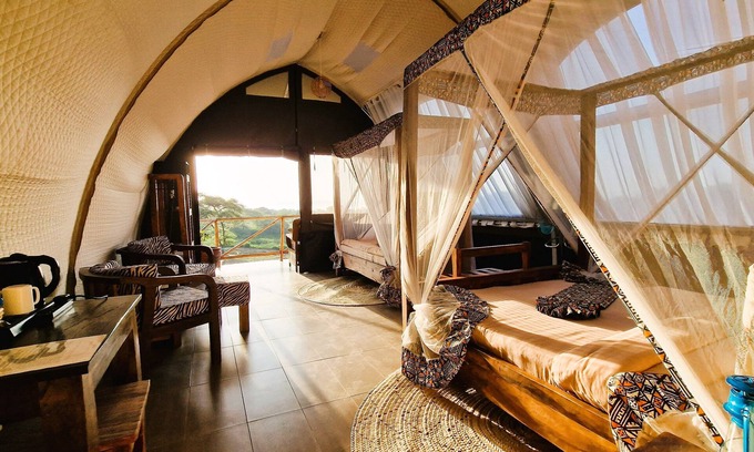 Manyara Cabina | Africa Safari Rift Valley