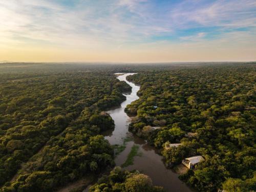 Hluhluwe Cabina | AfriCamps at Bonamanzi Game Reserve