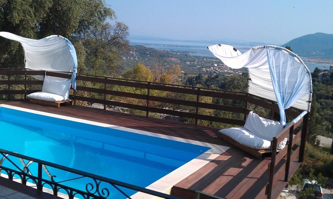 Katouna Casa | Afroksilia