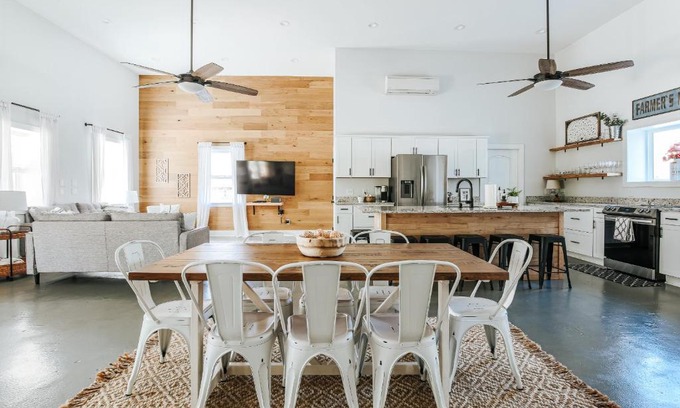 Afton Casa | Afton Clubhouse