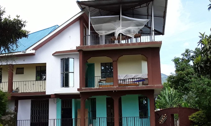 Arusha Casa | AGAPE MUJERES GRUPO ESTANCIA EN CASA