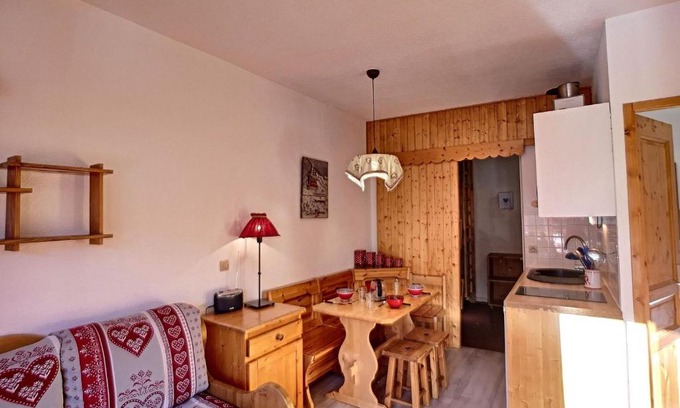 Les Bruyeres Apartamento | Agréable 2P cabine, 6 pers, 35m², sud-ouest, Wi-Fi, au pied des pistes - Les Menuires - FR-1-178-169