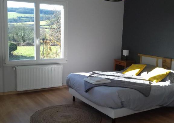 Villy-en-Auxois Casa | Agréable chambre meublée, vue sur la vallée de l'Auxois
