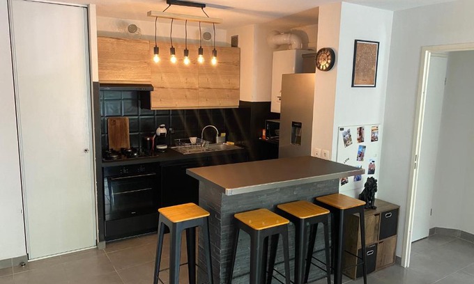 Artigues-pres-Bordeaux Apartamento | Agréable Loft aux portes de bordeaux