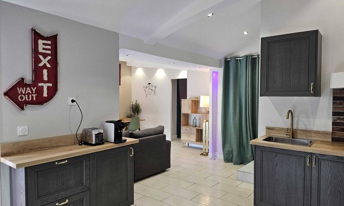 Saint-Victoret Casa | Agréable Logement Avec Terrasse