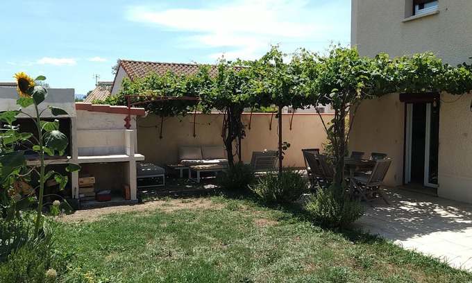 Les Hauts de Canet Casa | Agréable Maison Avec Jardin Ombragé