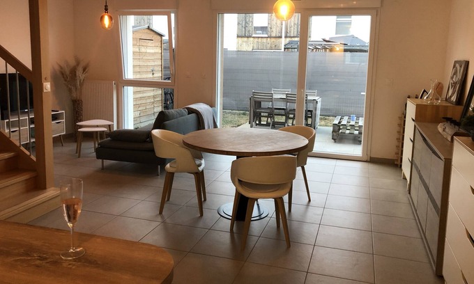 Lingolsheim Casa | Agréable Maison de Ville Avec Jardin à Proximité de Strasbourg