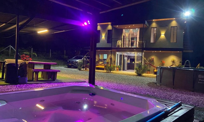 Rionegro Casa | Agradable casa de campo con Jacuzzi