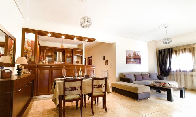 Agria Apartamento | Agria Lux Apartment at the entance of Pelion Mountain, next to Volos city