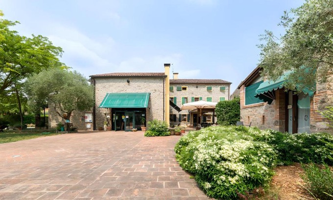 Ospedaletto di Pescantina Chalet De Esquí | Agriturismo La Buona Terra Bio