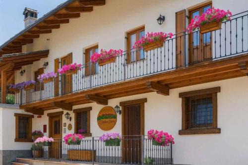 Antey-Saint-Andre Casa | Agriturismo Au Jardin Fleuri