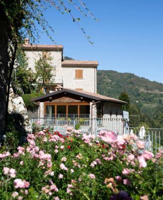 Fabbriche di Vallico Casa | Agriturismo Cornali