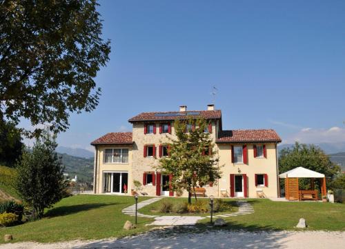 San Pietro di Feletto Cama Y Desayuno | Agriturismo Lemire