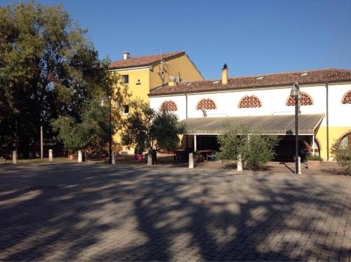 Porto Mantovano Casa | Agriturismo La Rasdora