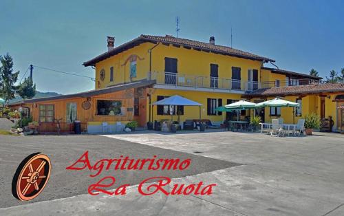 Montelupo Albese Casa | Agriturismo La Ruota