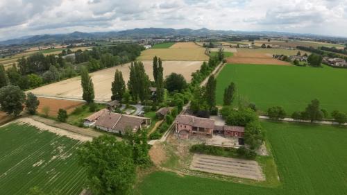 Voghera Casa | AGRITURISMO LE CORTI DELLA GUALDANA