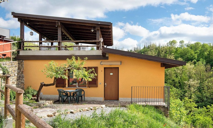 Vesime Otro | Agriturismo "Monteoliveto Cottage Family" con piscina compartida, jardín privado y Wi-Fi