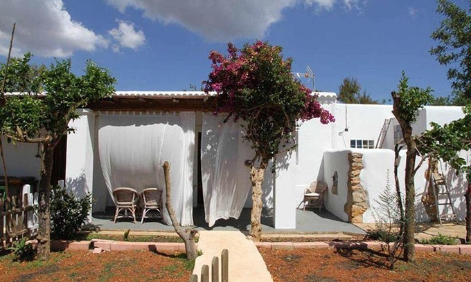 Sant Carles de Peralta Casa | Agroturismo Casa Morna Ibiza